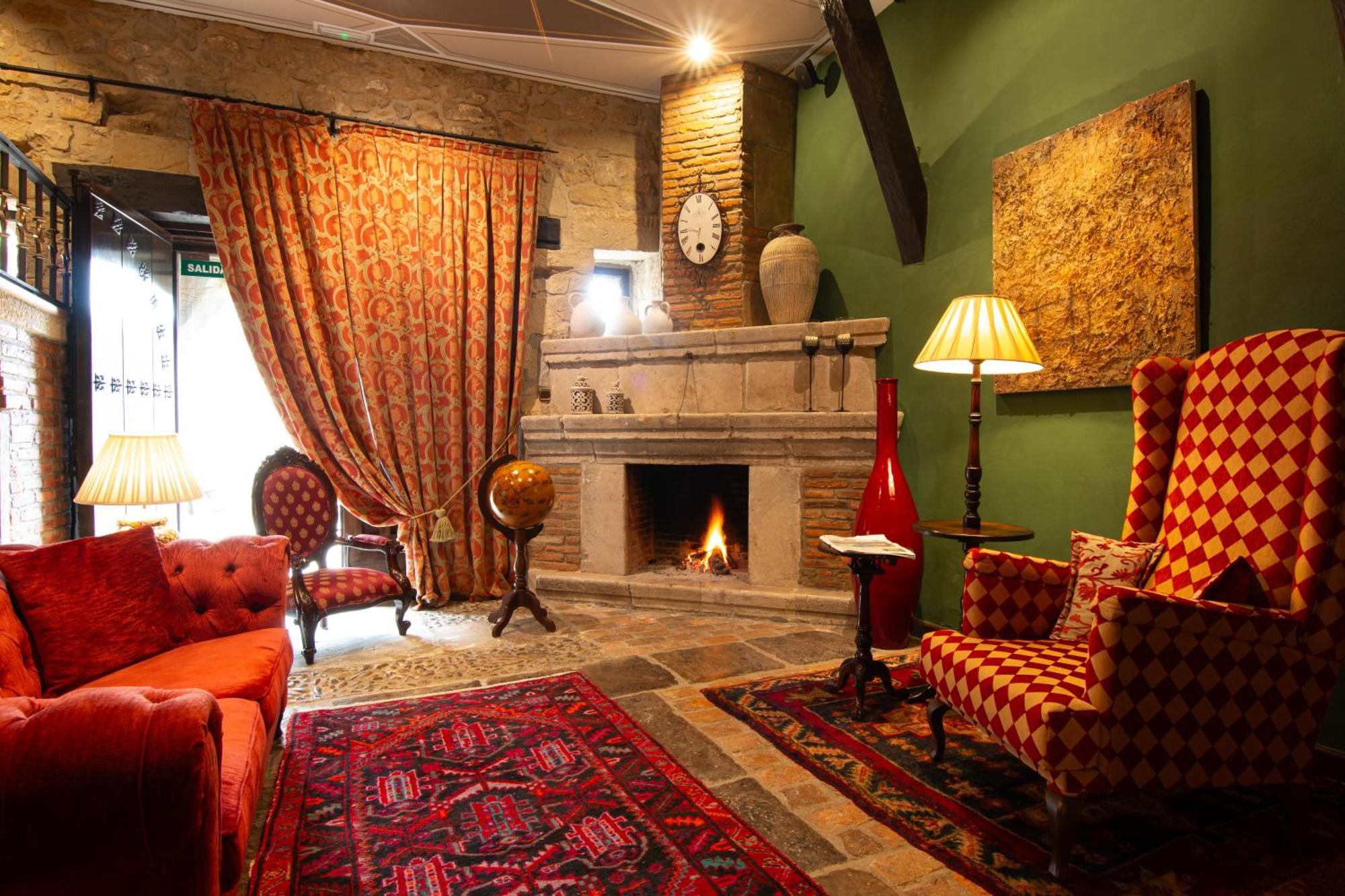 Hotel Casa Del Marques Сантильяна-дель-Мар Экстерьер фото
